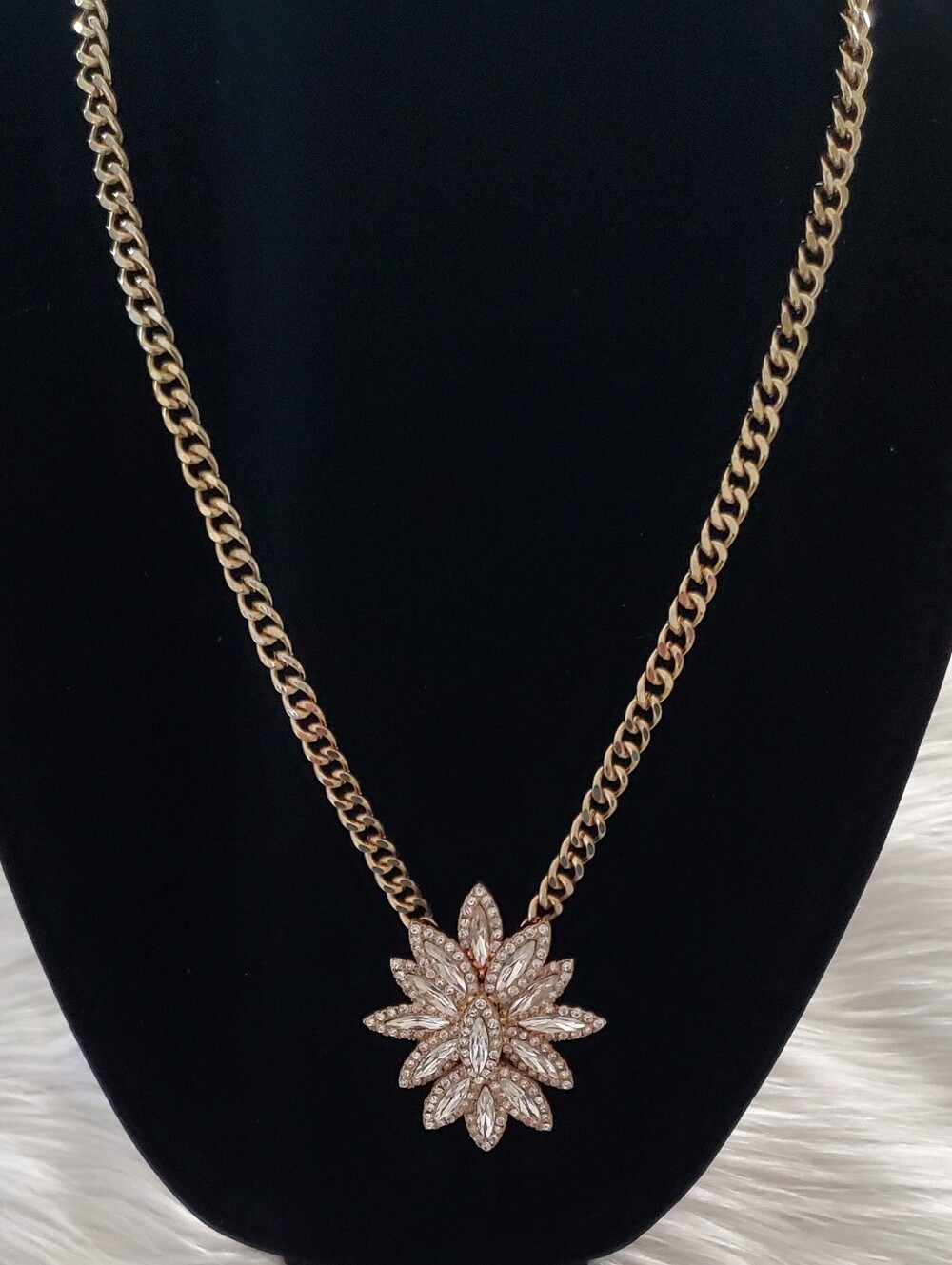 White House Black Market Crystal Floral Sunburst Statement Necklace Gold Chain